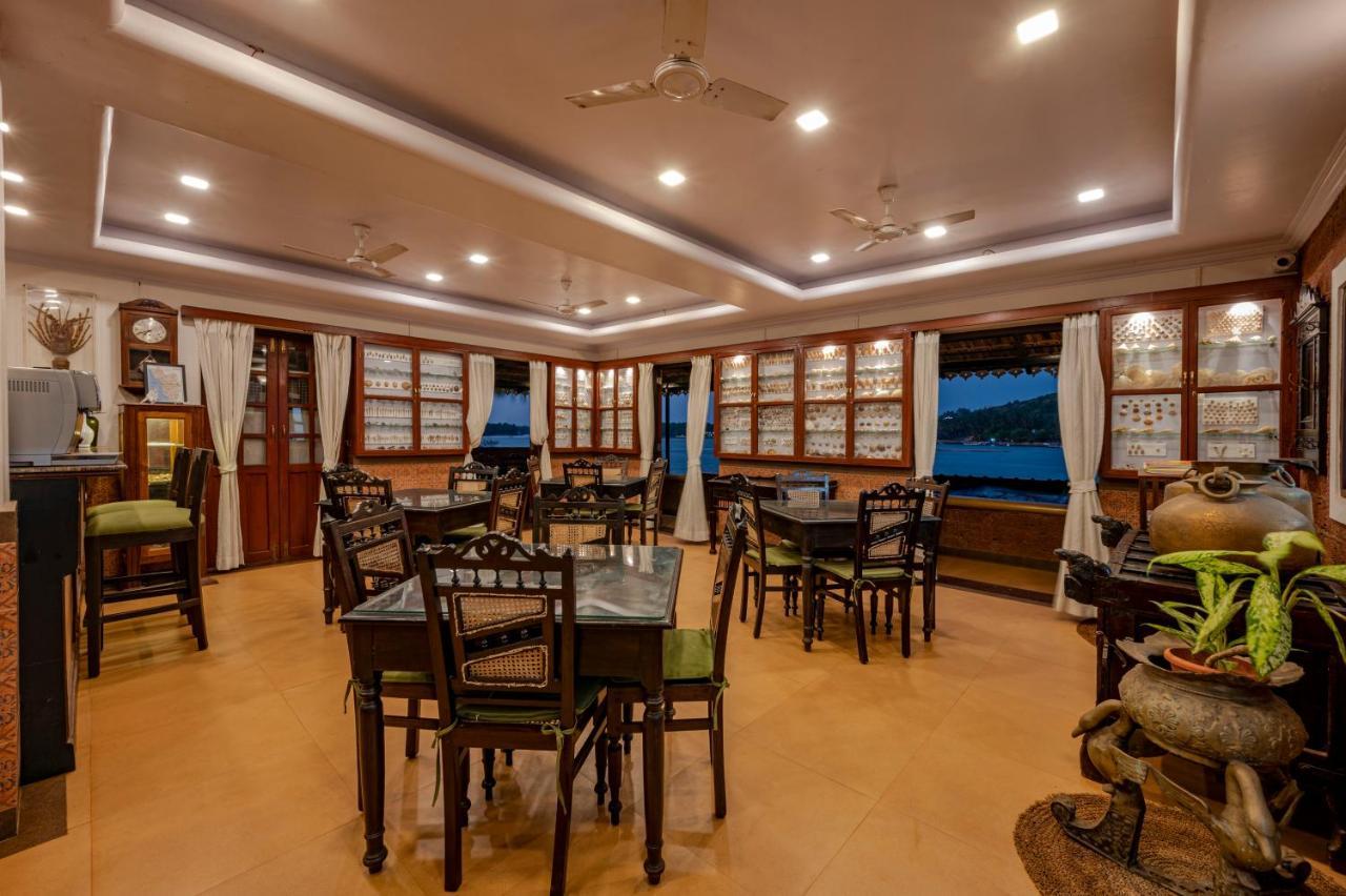 Neemrana's Three Waters Villa *